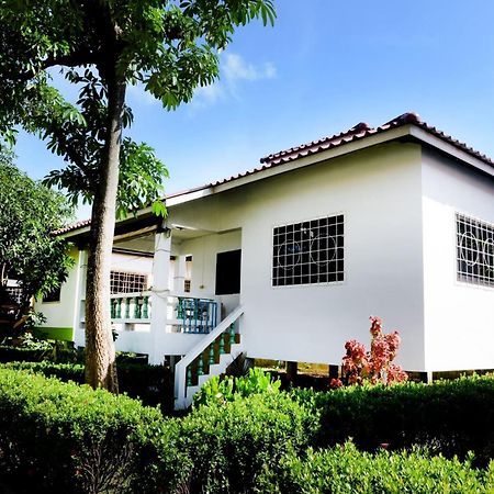 Sunrise Beach Villa สุราษฎร์ธานี ภายนอก รูปภาพ